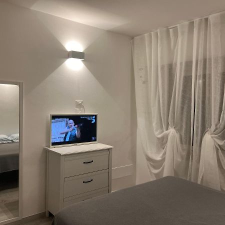 Апартаменты Giulietta E Romeo Верона Экстерьер фото